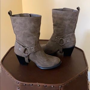 Just Fab Brown Boots